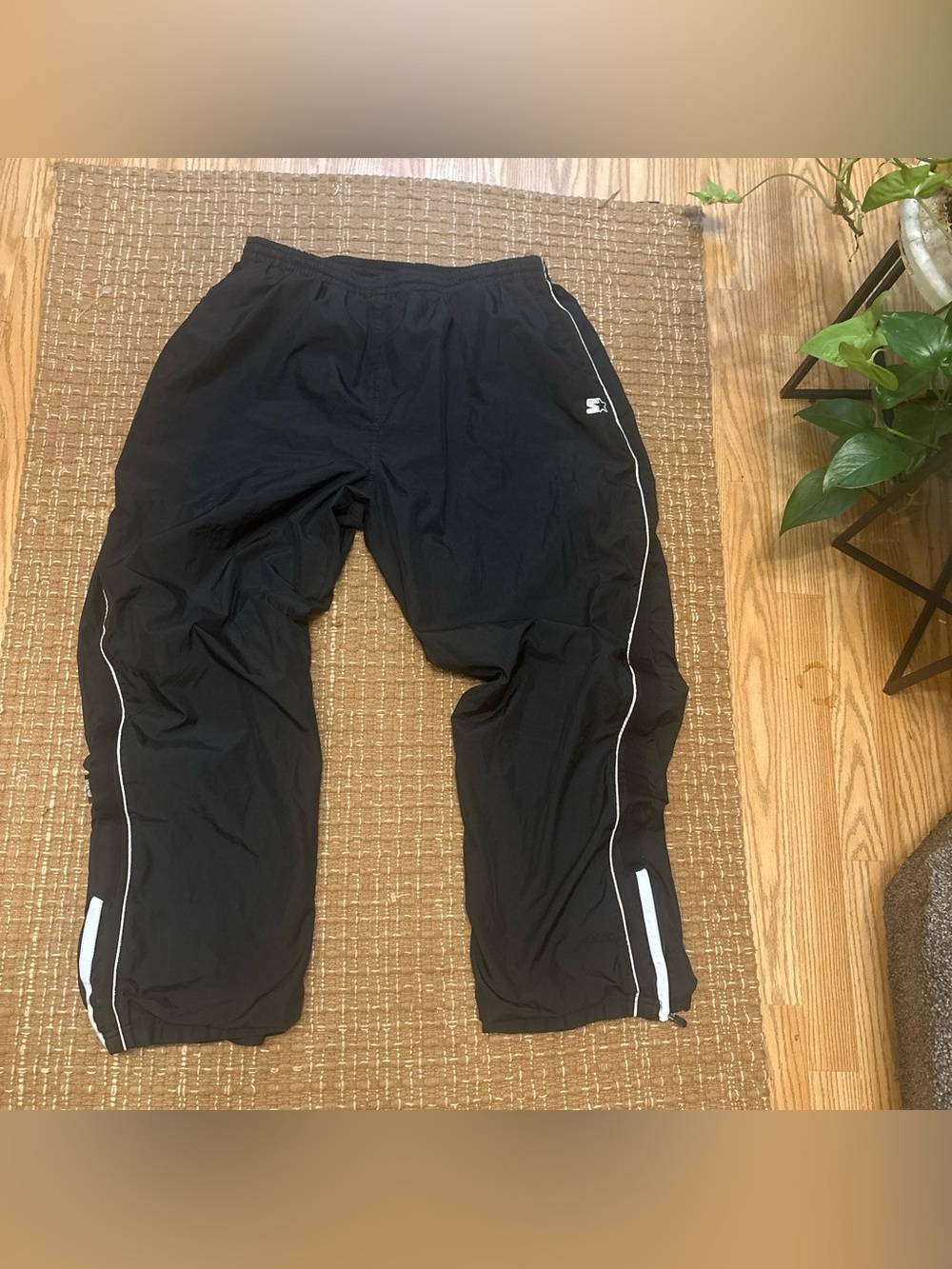 STARTER Black Sweatpants with White Piping